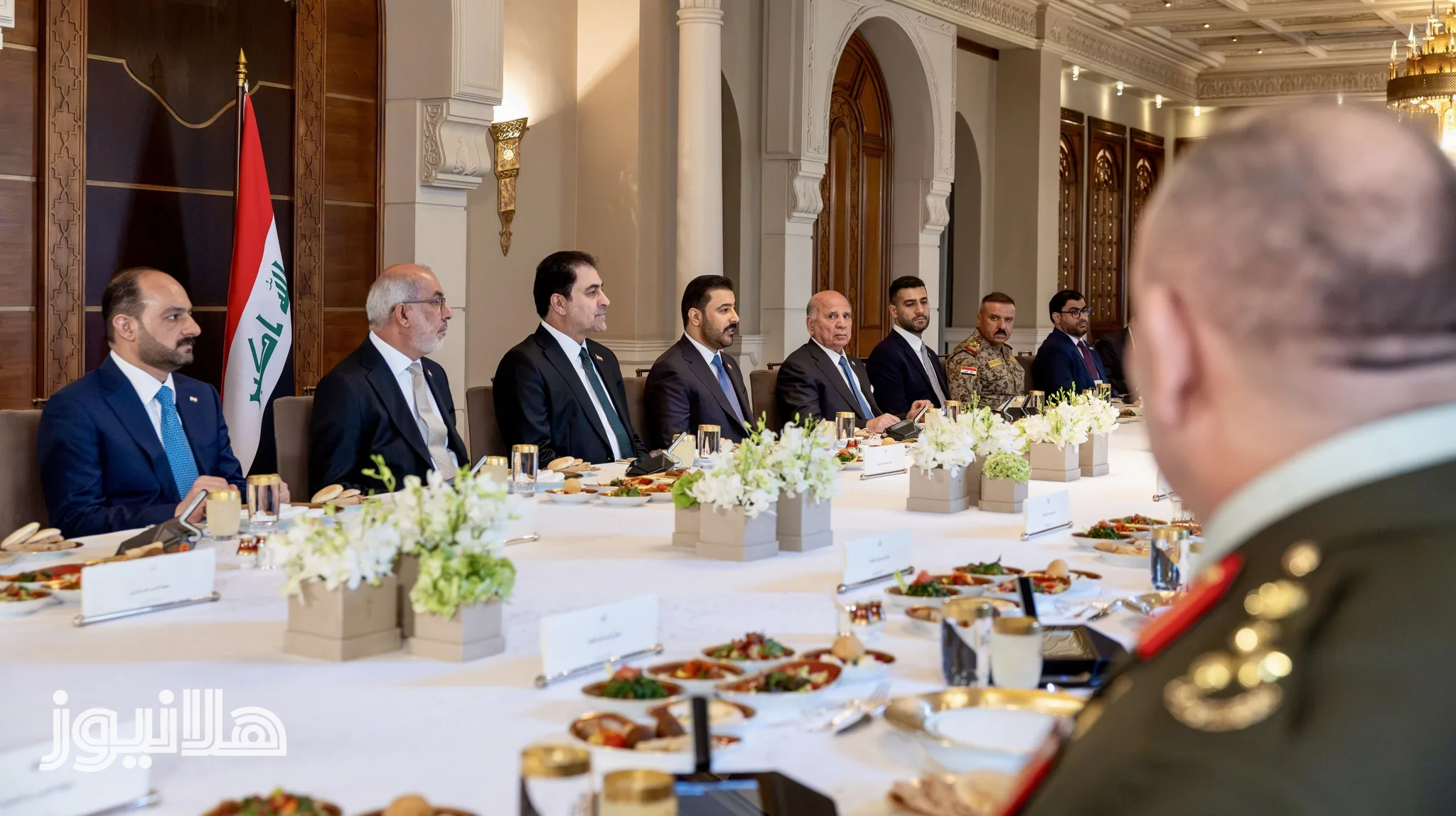 الملك ورئيس الوزراء العراقي يبحثان تعزيز التعاون ويحذران من استمرار التصعيد في المنطقة