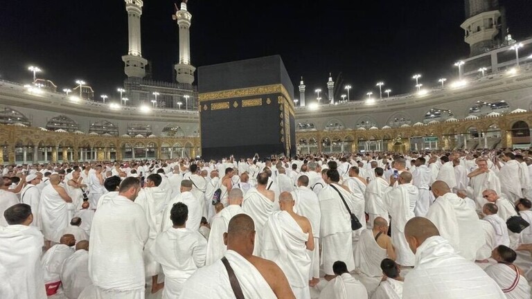 وَلَيَالٍ عَشْرٍ