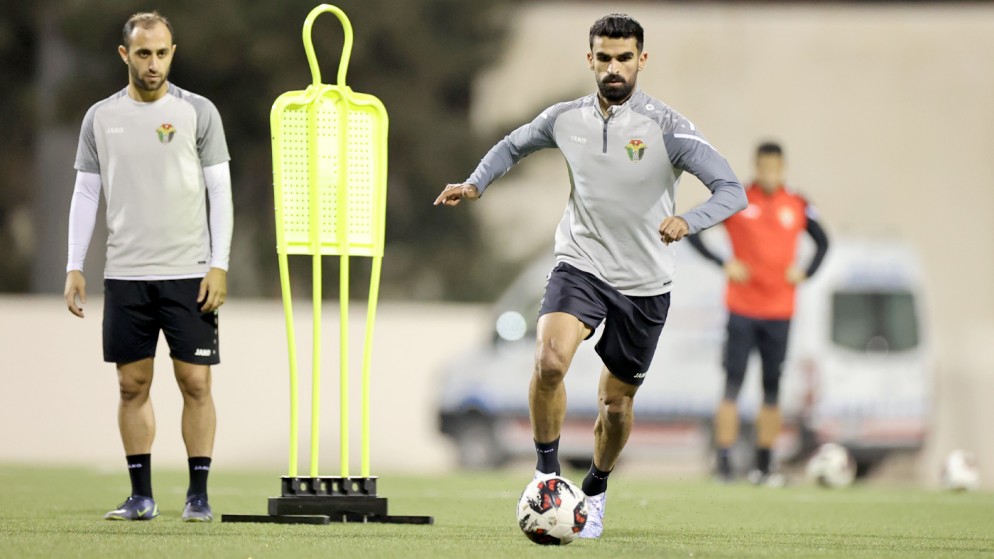 المنتخب الوطني يكثف تحضيراته للقاء طاجكستان