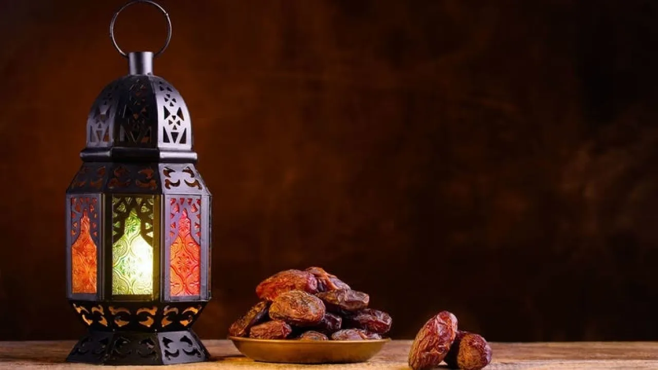 الذكاء الاصطناعي يختار أفضل نظام تغذية خلال رمضان