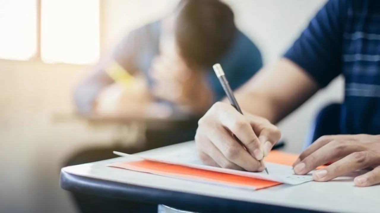 التربية تؤكد انتهاء تسجيل الثانوية العامة 2025 يوم 27 آذار دون تمديد
