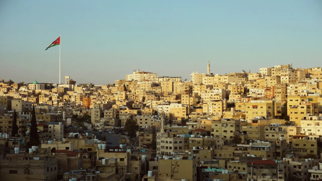 الأردن.. طقس لطيف الحرارة السبت ودافئ حتى الثلاثاء